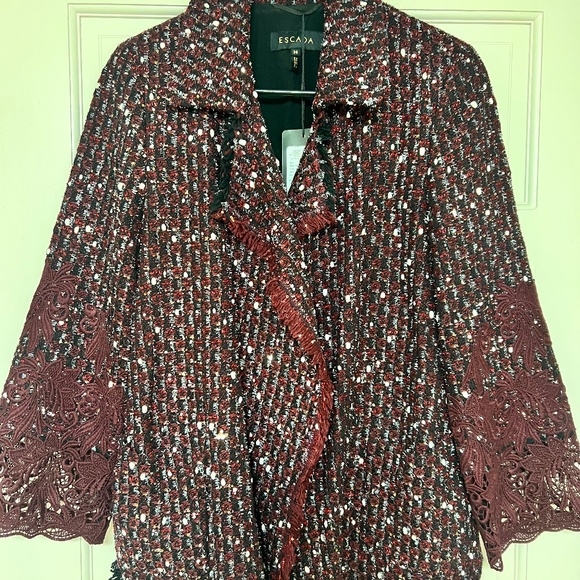 Luxury ESCADA Tweed Jacket with Lace Sleeves – Size 36